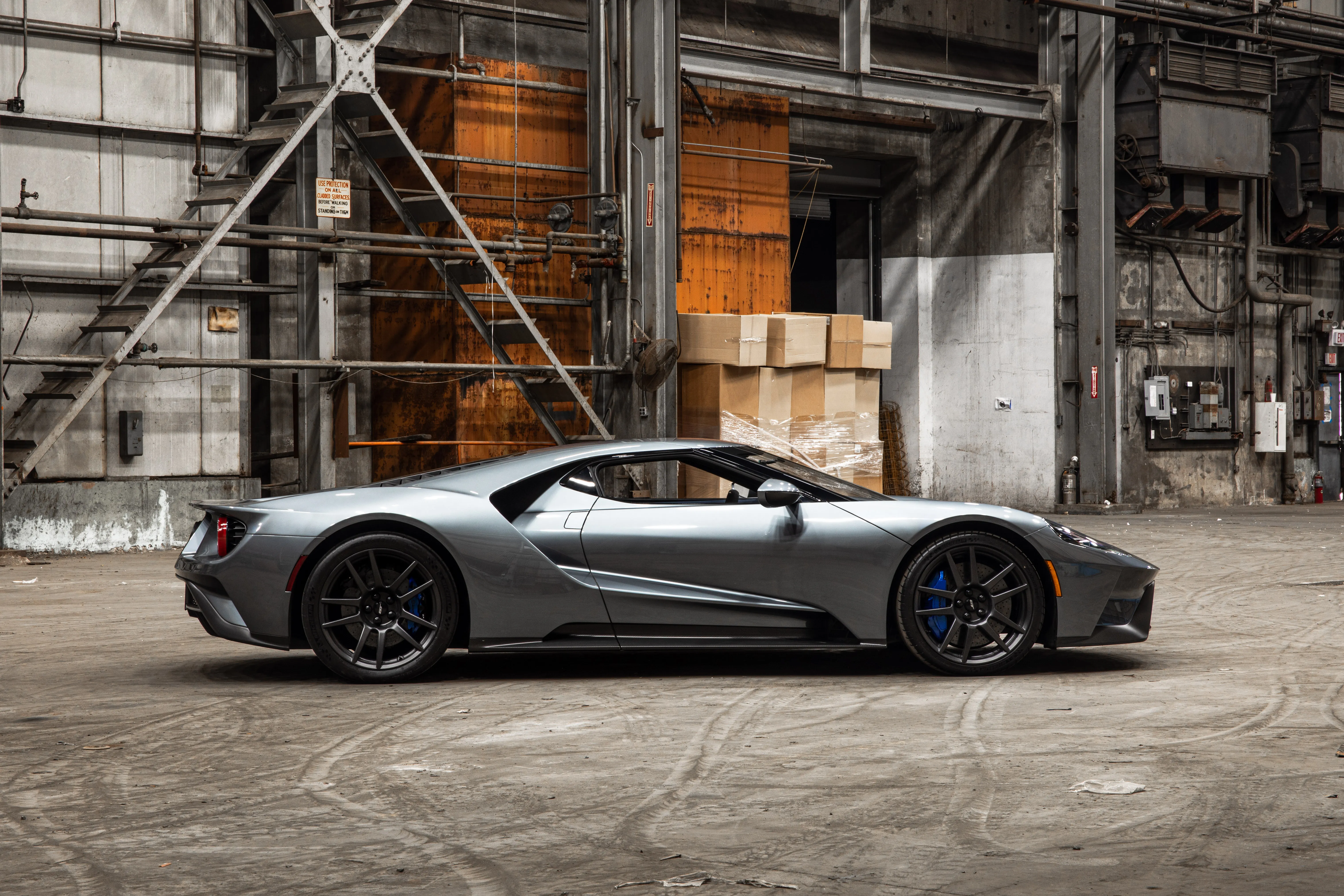 Modellino Ford GT Supercar 2017-2022 Scala 1:64: Pressofuso Argento, Edizione Limitata