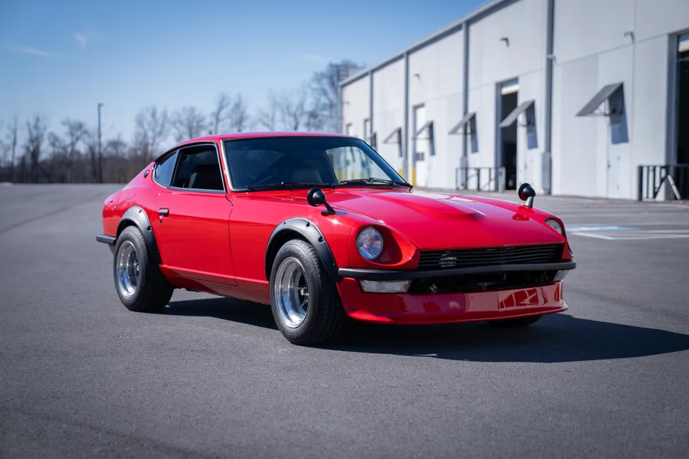 73 Datsun 240Z (Red)限定５２８台 ☆HOスロットカー Auto World Xtraction 1973 Datsun 240Z (Red) HO Slot Car