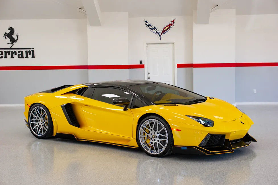 Lamborghini Aventador Roadster 2015 限定版 62869252-5203-4CB0-84E4-