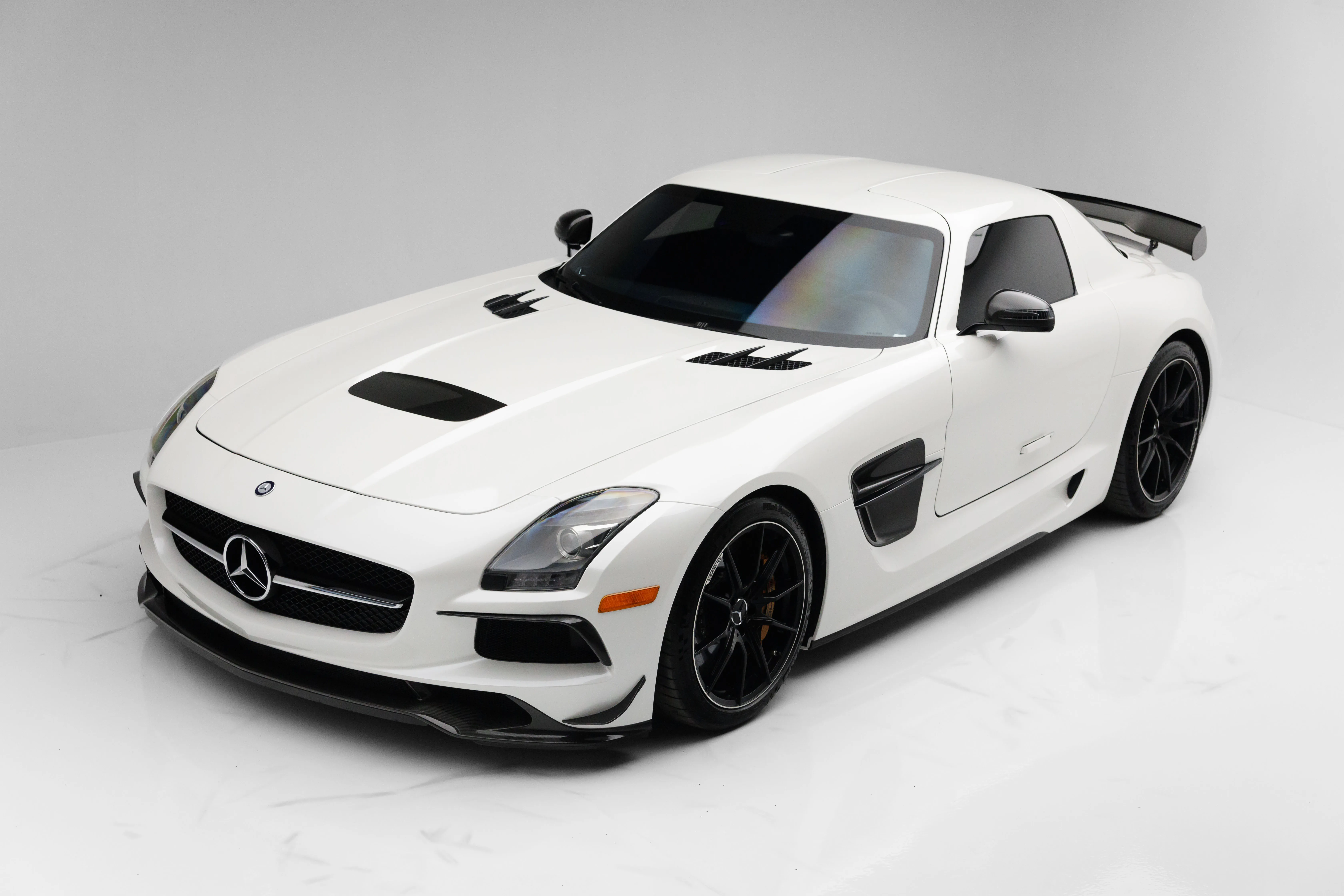 Mercedes SLS AMG ホワイト 2014 Mercedes-Benz SLS AMG Black Series Black Series for sale on