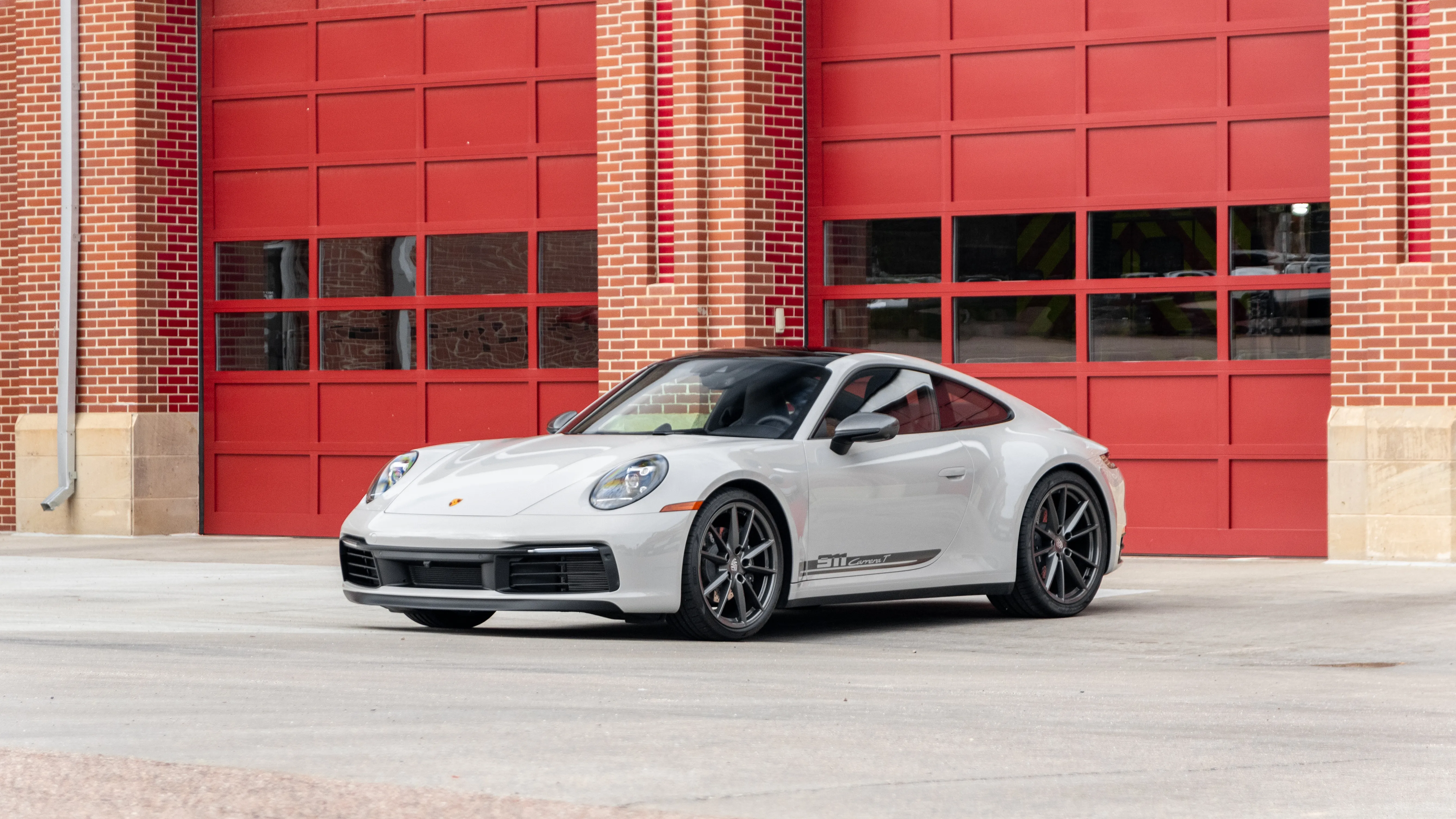 2023 Porsche 911 Carrera T (992.1): market value and price history